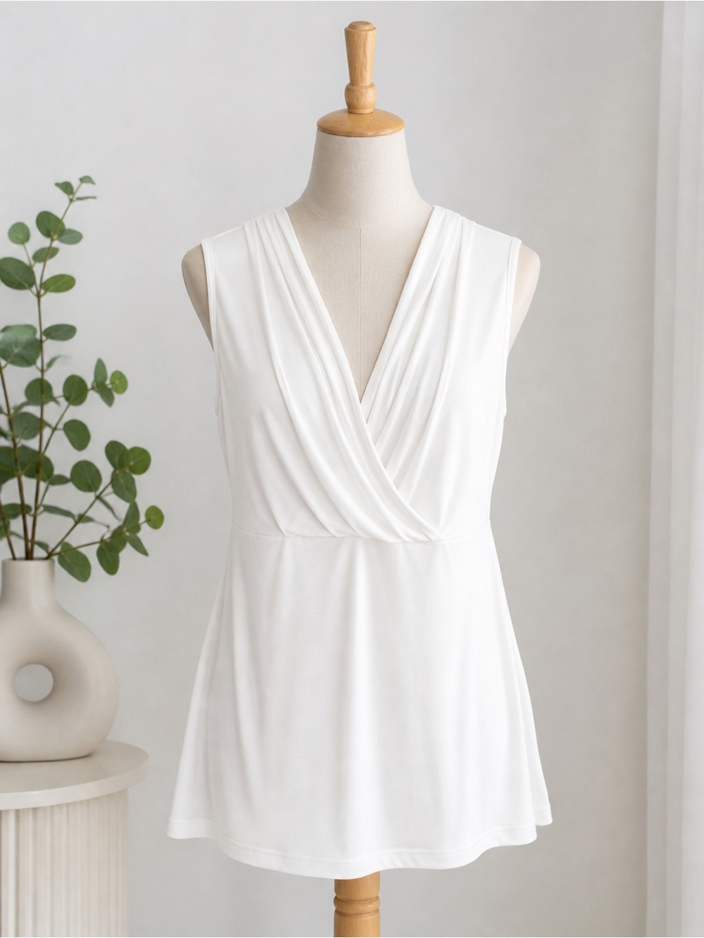 INC International Concepts White Sleeveless Surplice Blouse Size Large NWT